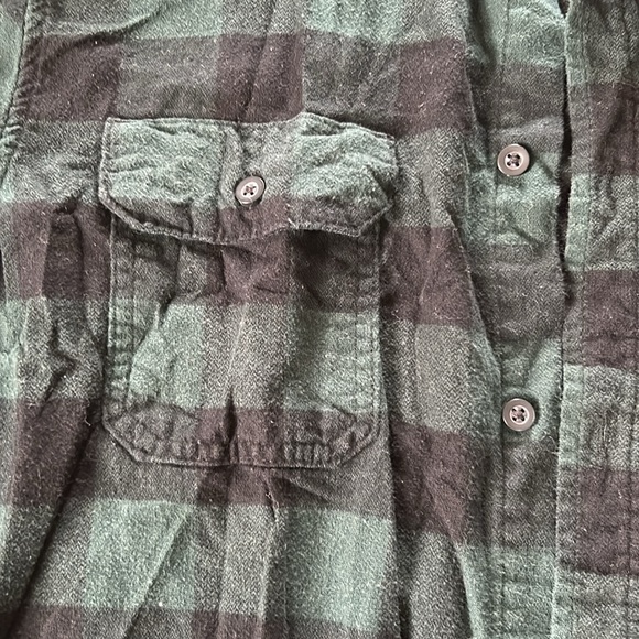 Men’s 100% Cotton Flannel Button Up - Picture 3 of 6
